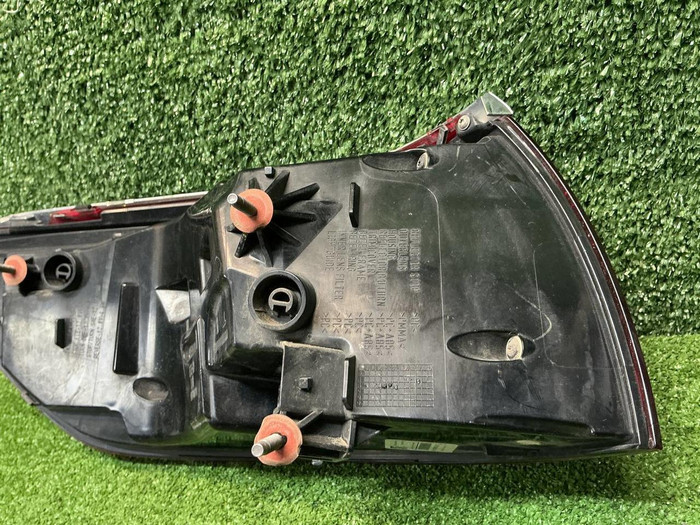 Фонарь правый внешний Mercedes GLS x167 (19-24)