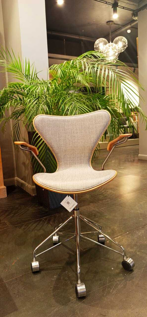 Кресло офисное FRITZ HANSEN