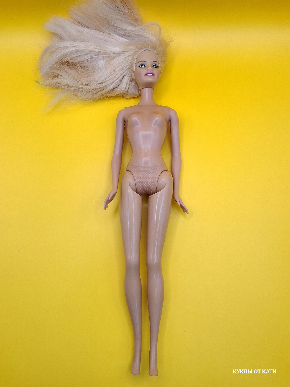 Кукла Барби винтаж Barbie Loves Bugs Bunny 2003. 033535