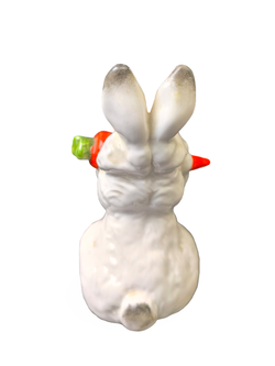 Статуэтка (миниатюра) "Заяц с морковкой" (ЛФЗ)