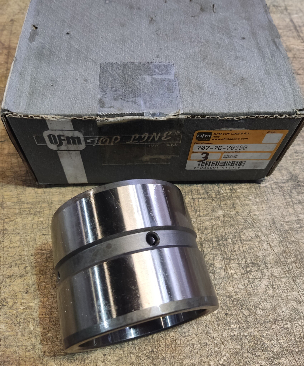 Втулка 707-76-70330