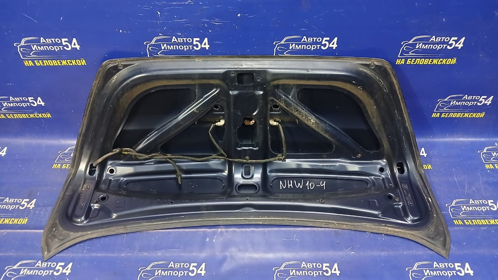 Крышка багажника TOYOTA PRIUS 1998