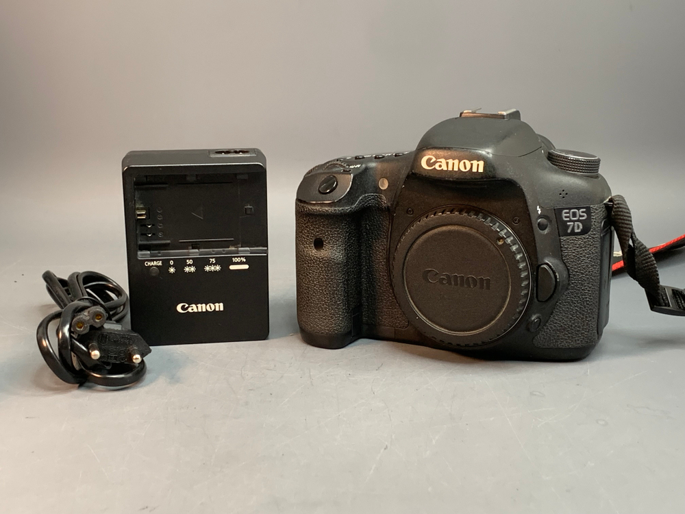 Canon EOS 7D 37.426 кадров