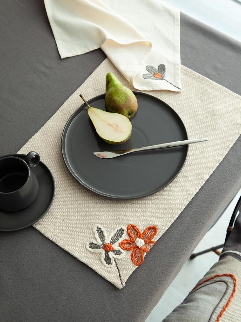 Салфетка под приборы Stone flowers из коллекции Ethnic, 33х48 см