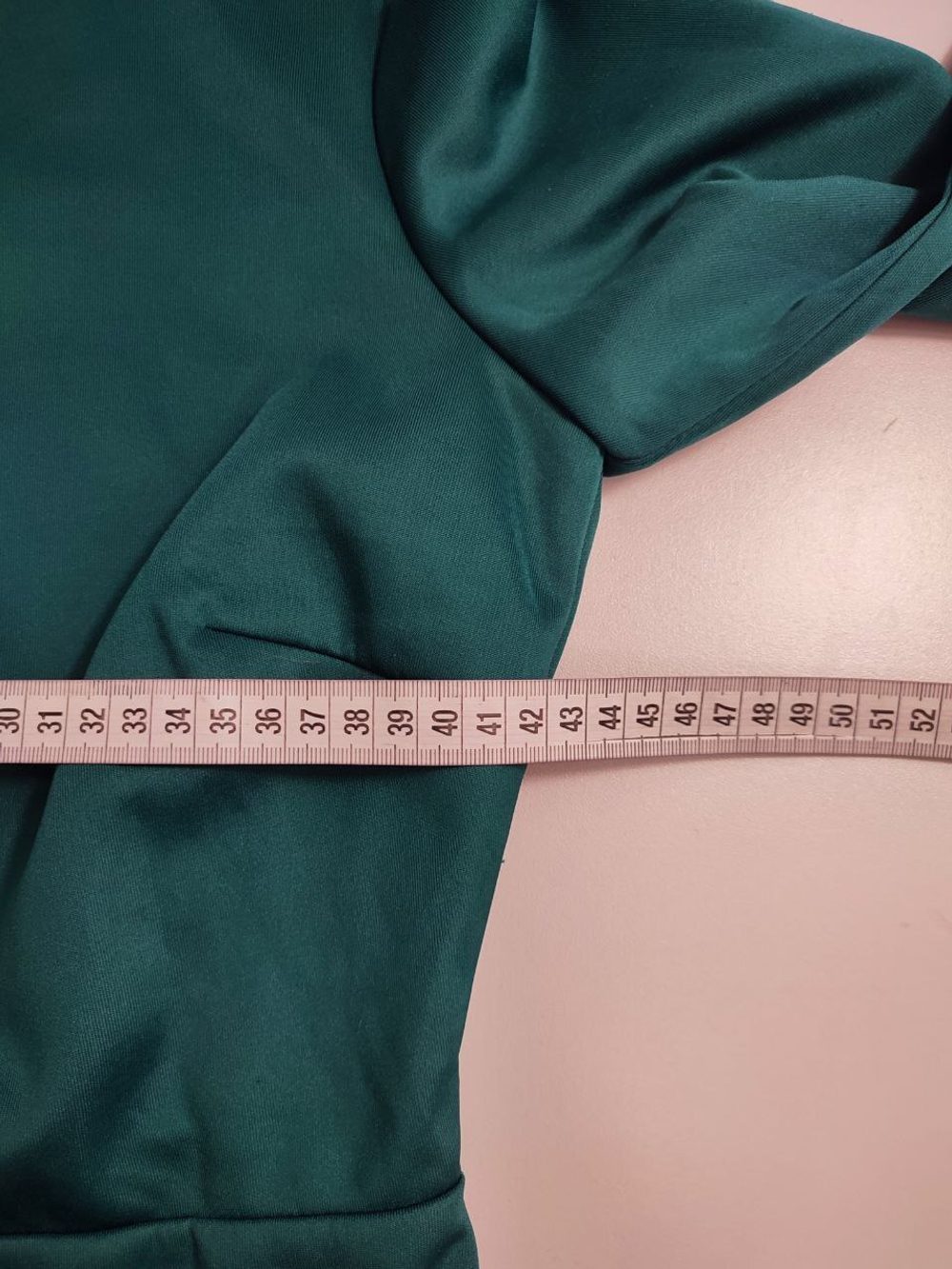 Платье элегантное с декором 48 размер