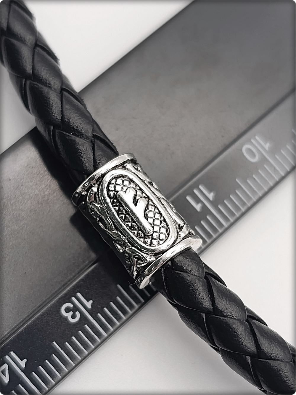 Браслет эко кожа "Руна Феху" чёрный.