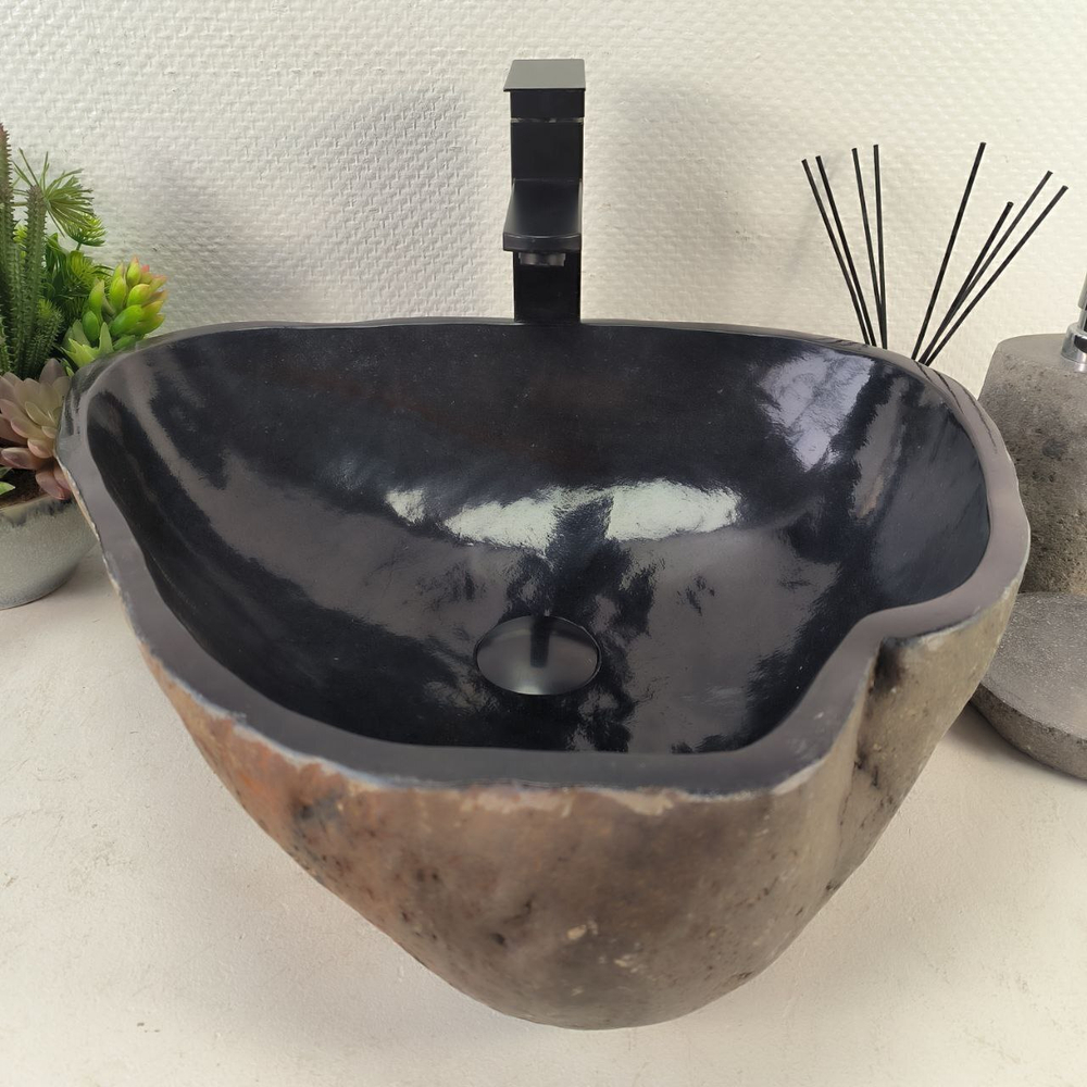 Раковина из речного камня RS-65104 48*43*15 0856