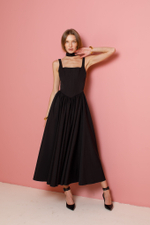 Платье с чокером