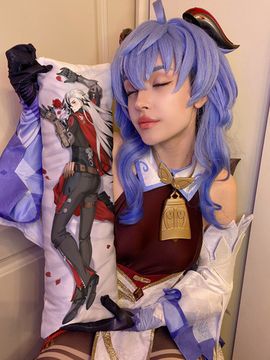 Мини дакимакура Бутхилл Хонкай Стар Рейл арт. M1311, 60х20 см