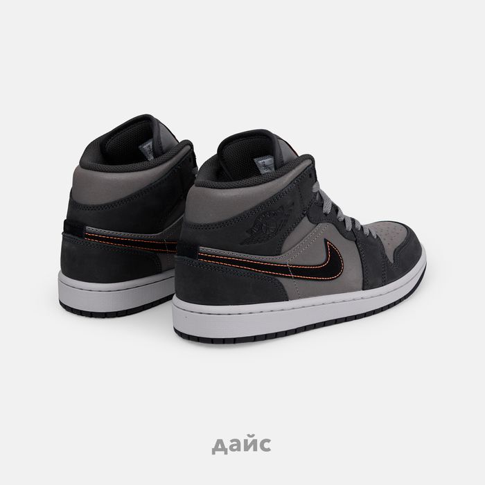 Кроссовки Jordan 1 Mid 