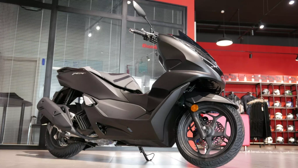 Скутер Honda PCX125 черный