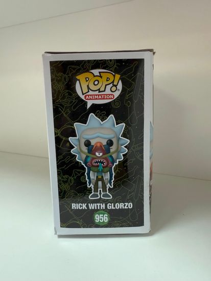 Фигурка Funko POP!(мятая коробка) Animation Rick & Morty Rick w/ Glorzo (956) 55250