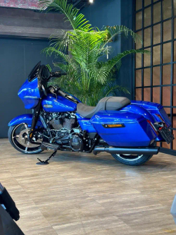 STREET GLIDE SPECIAL, 2024 (Blue Burst/Black Trim)