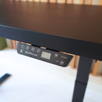 Регулируемый компьютерный стол Motor UP с регулировкой по высоте — столешница МДФ черный