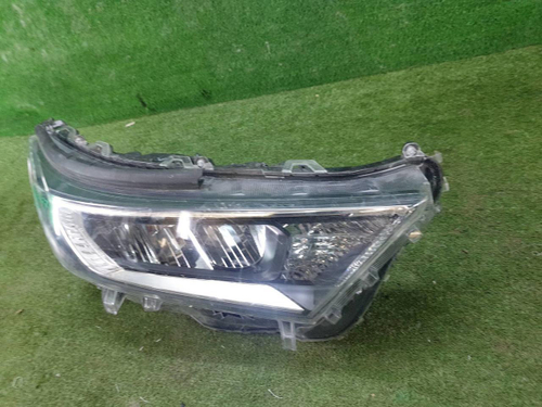 Битая Фара правая Toyota RAV4 5 XA50 (2018-н.в.) LED