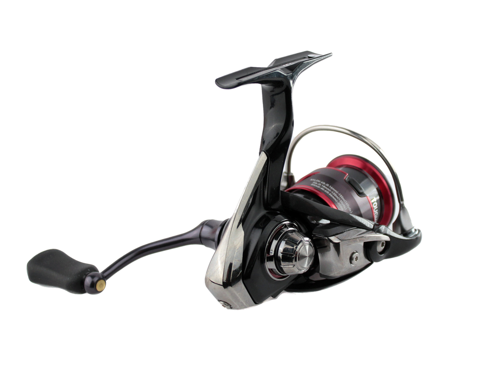 Катушка для рыбалки безынерционная Daiwa 20 Fuego LT