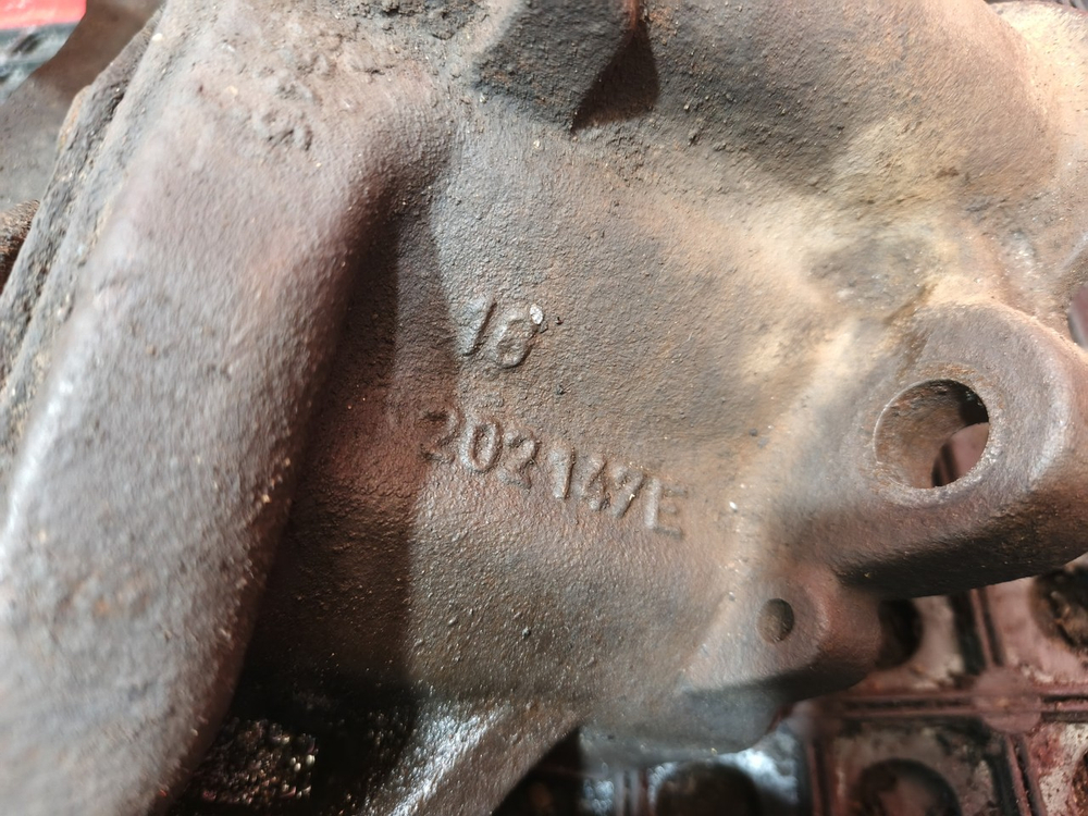 Суппорт левый