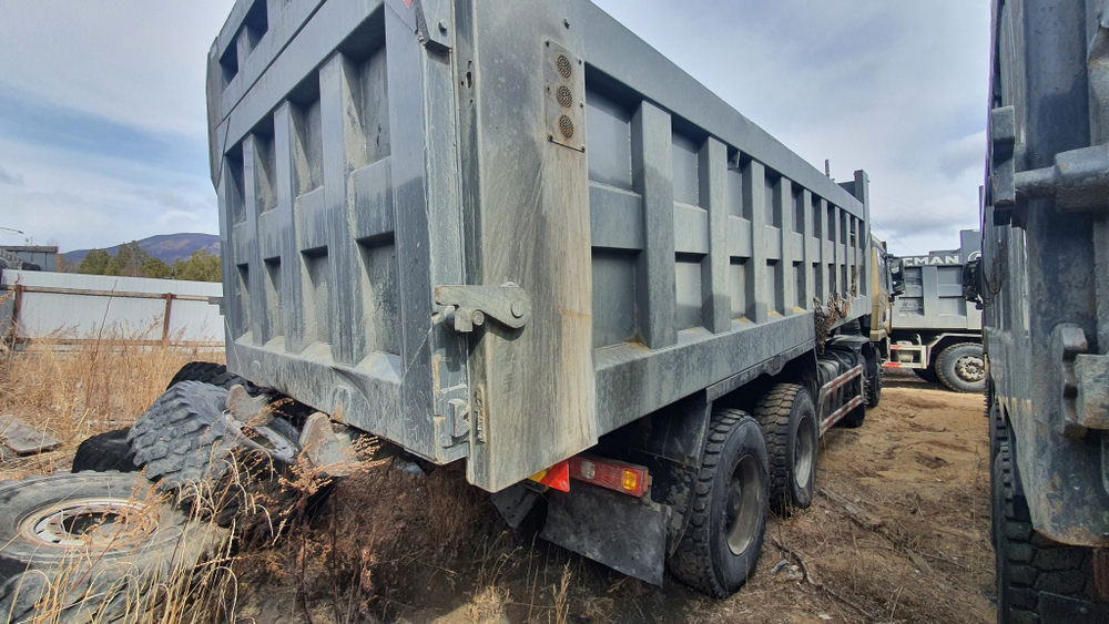 Shacman (Shaanxi) SX* 8x4 Самосвал SX331863366 (Дизельный, 12,5 л, 544 л.с., МТ)