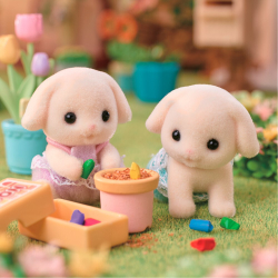 Sylvanian Families - Цветочные близнецы-кролики 5737 / артикул   5737  / GTIN 5054131057377