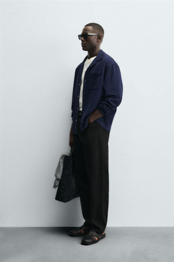 ZARA КУРТКА-РУБАШКА ИЗ ЖАТОЙ ТКАНИ КОМФОРТНОЙ ПОСАДКИ, МОРСКОЙ СИНИЙ