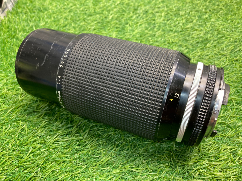 Nikon Zoom-Nikkor 80-200mm F 4