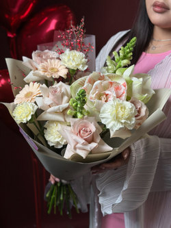 Сборный букет «Нежность в лепестках»