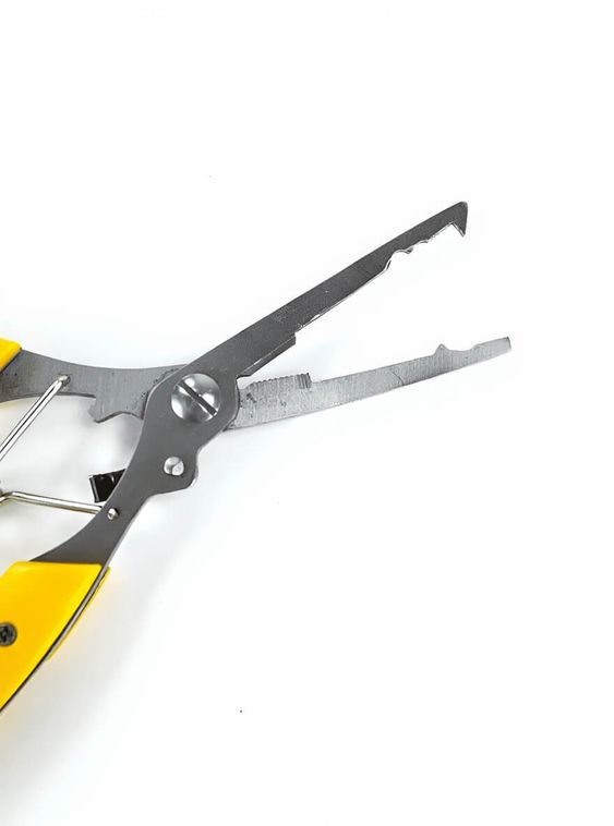 Тактические плоскогубцы-ножницы для рыбалки