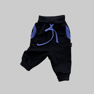 Джоггеры Very Peri чёрного цвета с отделкой цвета Very Peri