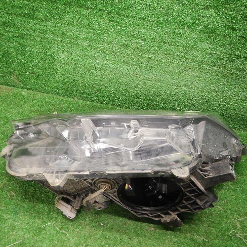 Фара левая Toyota Rav 4 CA40 (2015-2019) LED