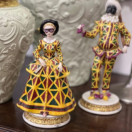 Арлекина Villari