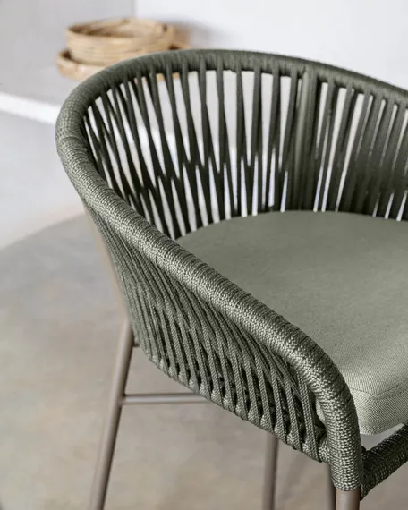 Полубарный стул Yanet зеленый