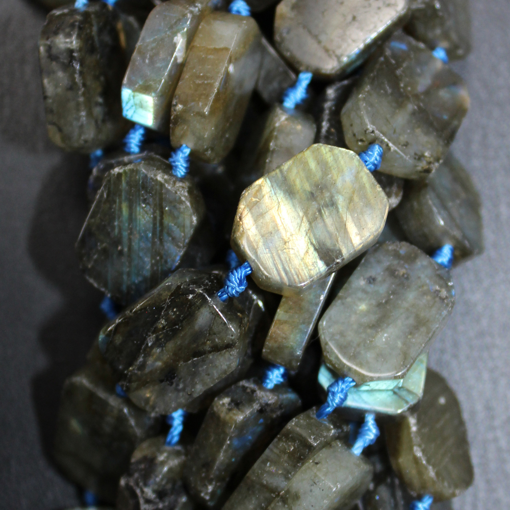 Лабрадор срез 15мм