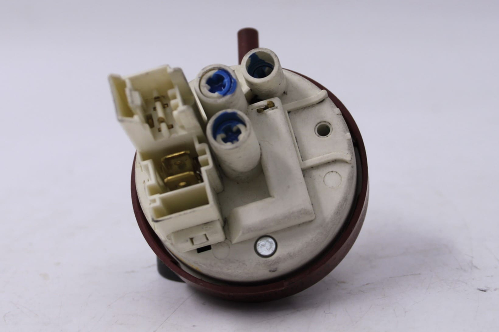 Датчик уровня воды (прессостат) 505IN301 стиральной машины Beko