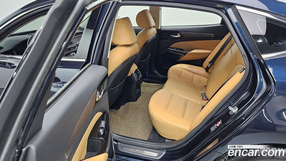 Kia K7 (Cadenza) Premier 2.5 GDI Noblesse (12.2019)