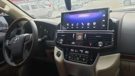 Магнитола для Toyota Land Cruiser 200 2015-2021 (низкая комплектация) - Carmedia MRW-3920 на Android 10, 4Гб+64Гб, 4G SIM-слот, CarPlay