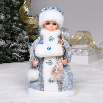 Снегурочка музыкальная «Новый год на пороге» 30 см (голубая шубка)