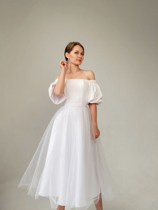 Свадебное платье миди с объемными рукавами (белый)