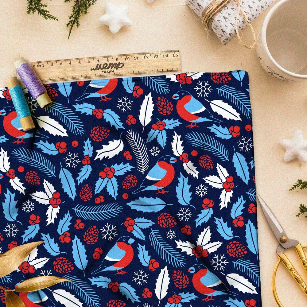 Ткань блэкаут голубые снегири и листья с шишками на синем фоне