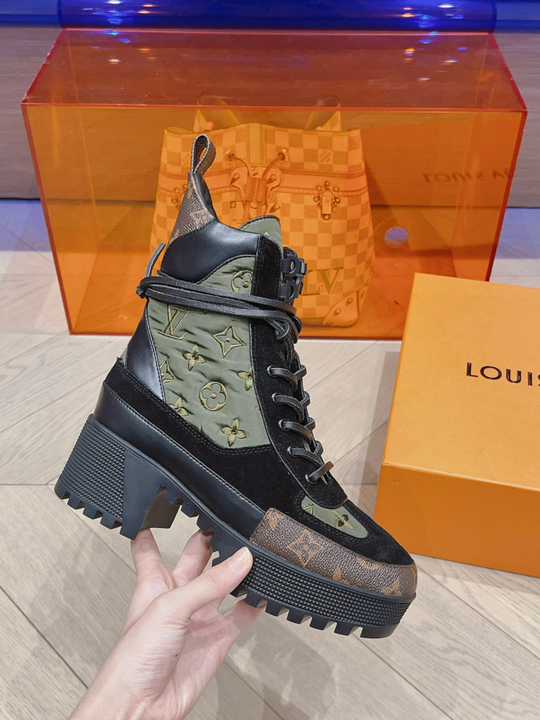 Louis Vuitton Laureate Desert Boot