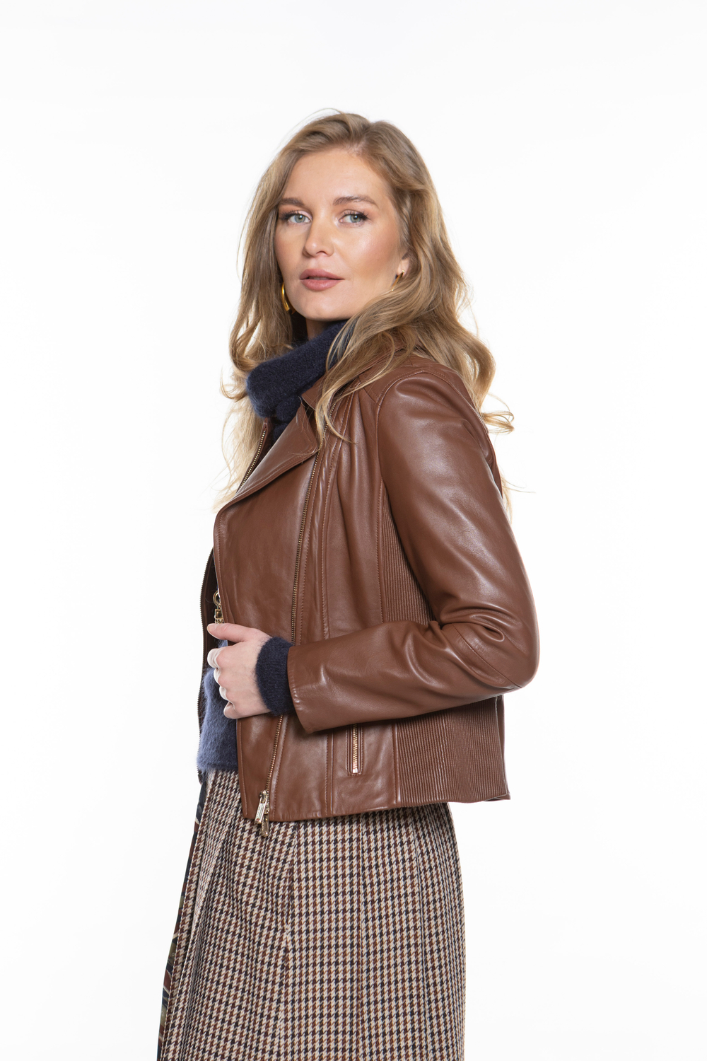 КОСУХА ИЗ КОЖИ