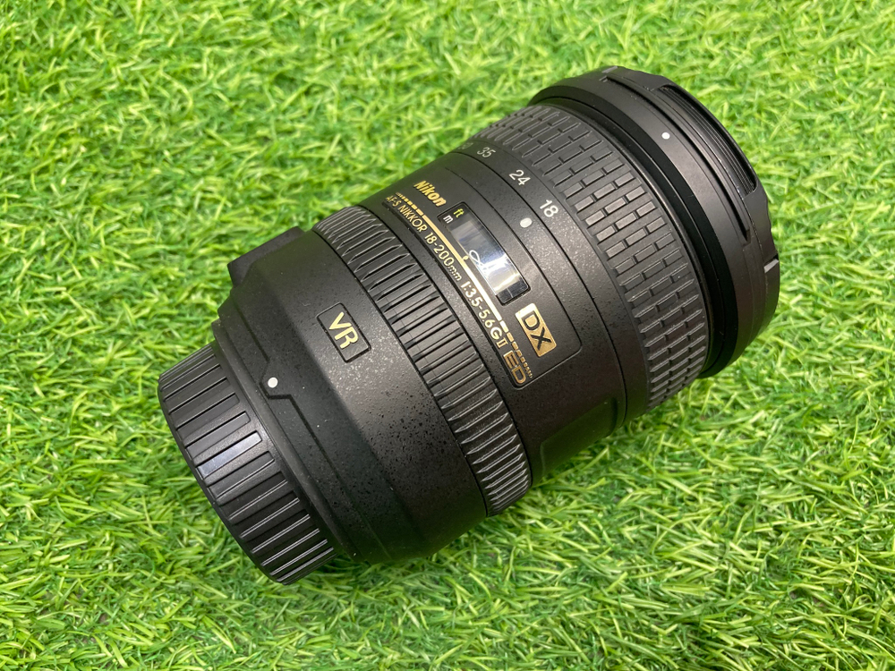 Nikon 18-200mm 3.5-5.6G ED AF-S VR II DX