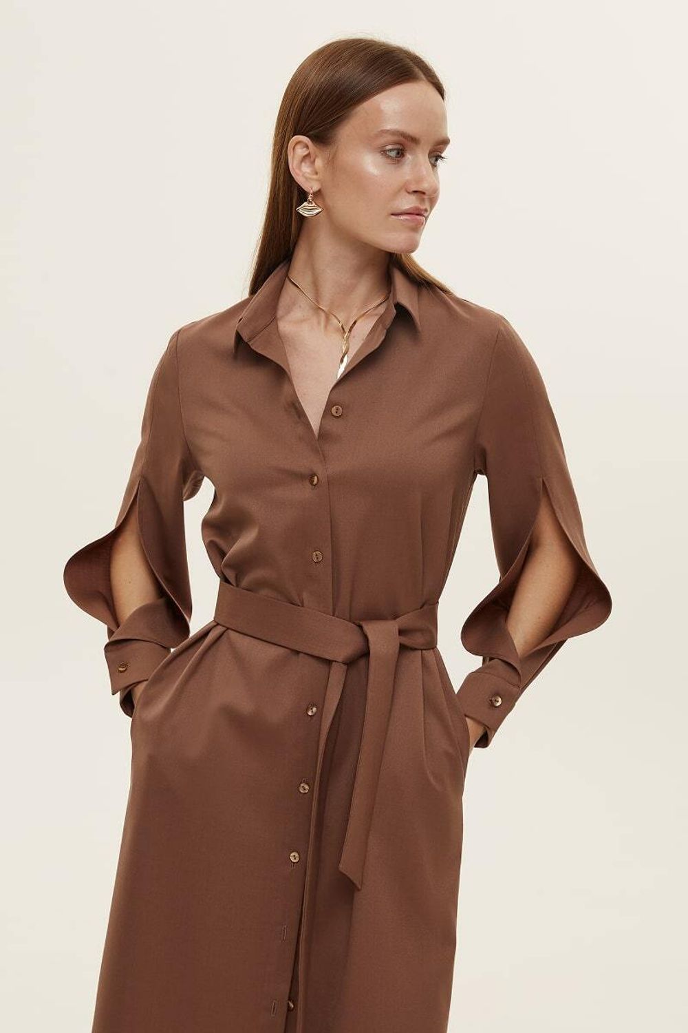 Платье Леон с разрезом на рукавах ( Размер 42)