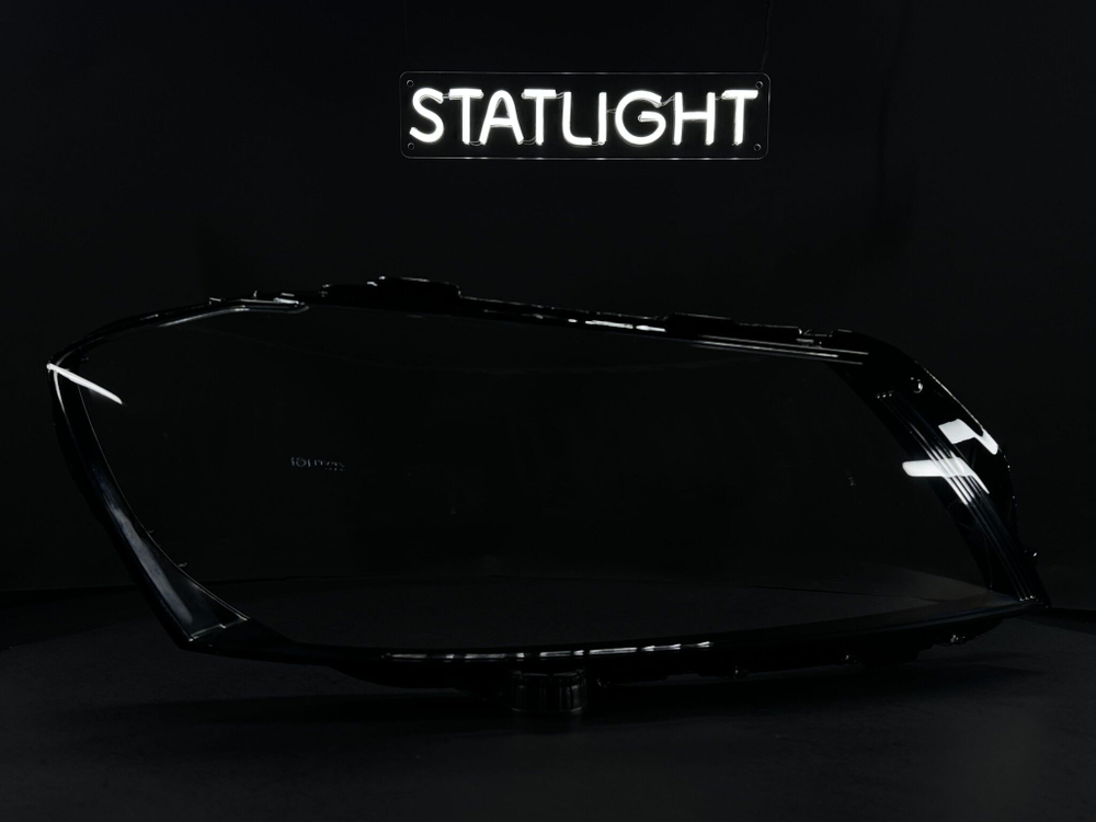 Правое стекло фары Volkswagen Passat B7 2010-2015