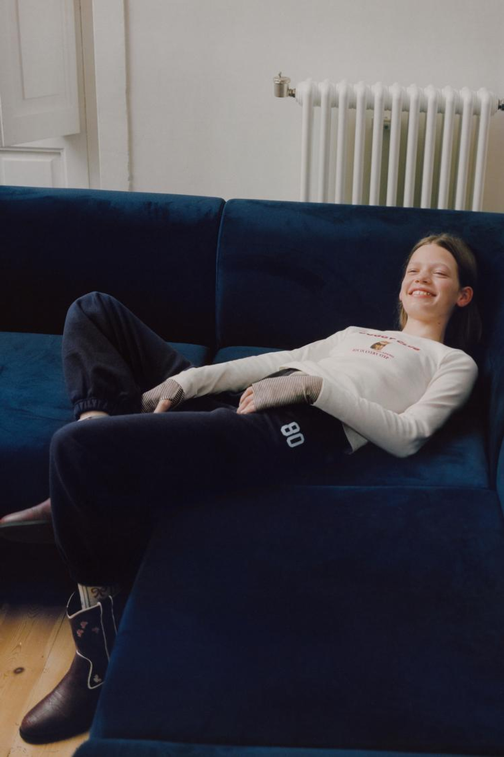 ZARA БРЮКИ-ДЖОГГЕРЫ С ПРИНТОМ, СИНИЙ