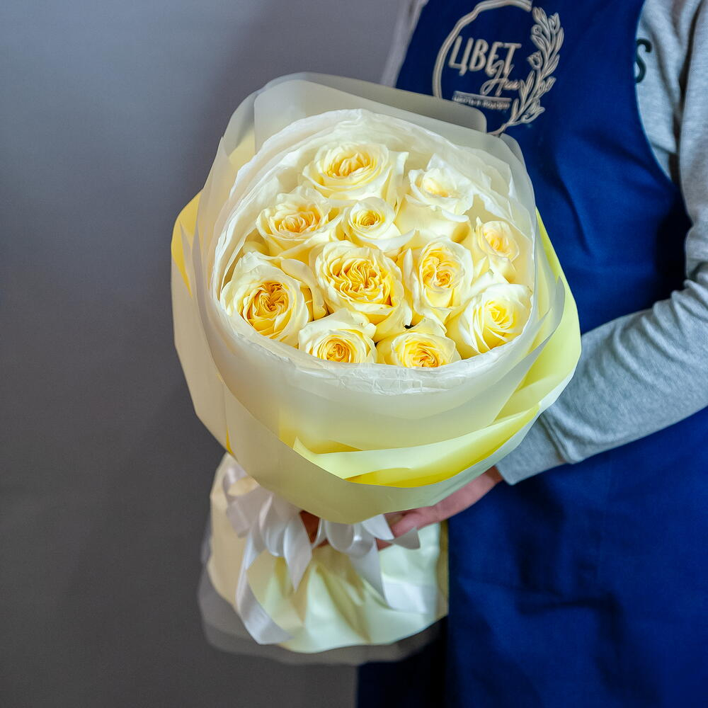 Садовые розы Кендилайт в оформлении