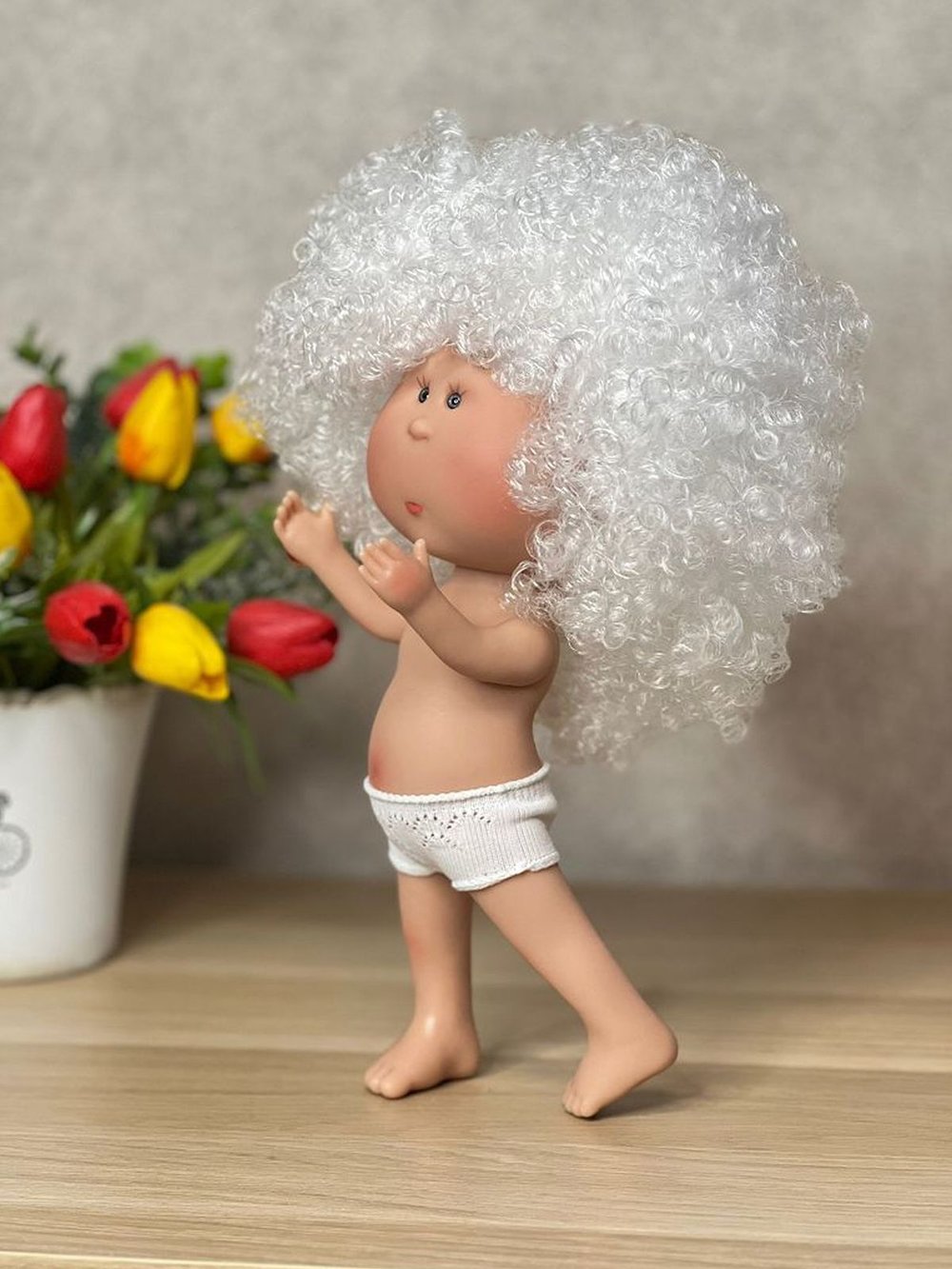 Кукла Nines виниловая 30см MIA без одежды (3000W28A)