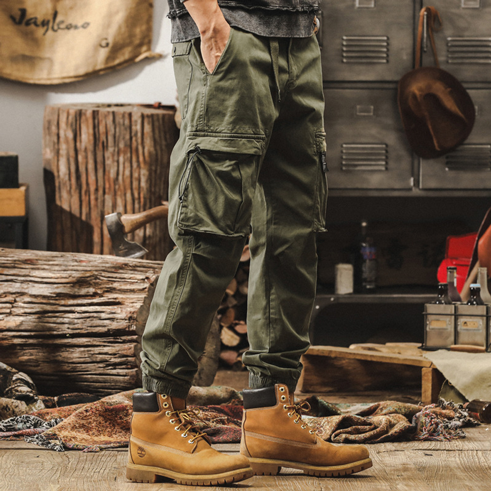 Брюки для мужчин свободные с накладными карманами и резинками внизу брючины от бренда JIELEINUO