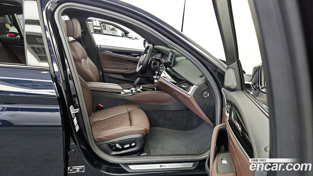 BMW 5 Series (G30) 530i M Sports (09.2023)
