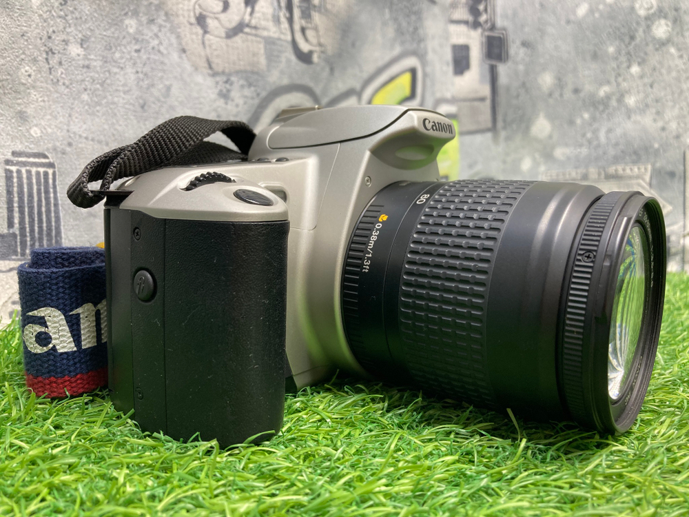 Canon EOS 300 kit EF 28-80mm 3.5-5.6