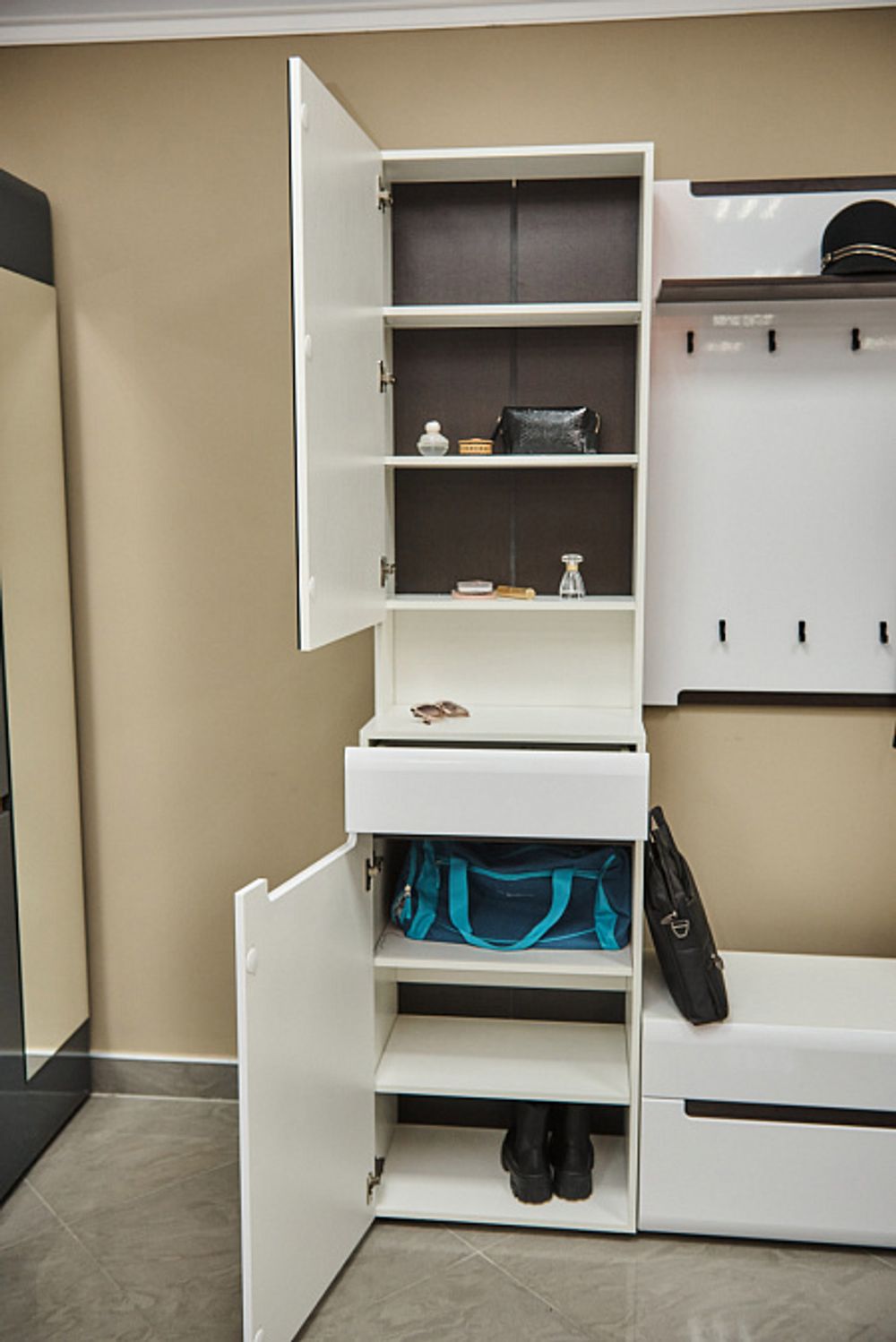 Стокгольм Тумба с зеркалом